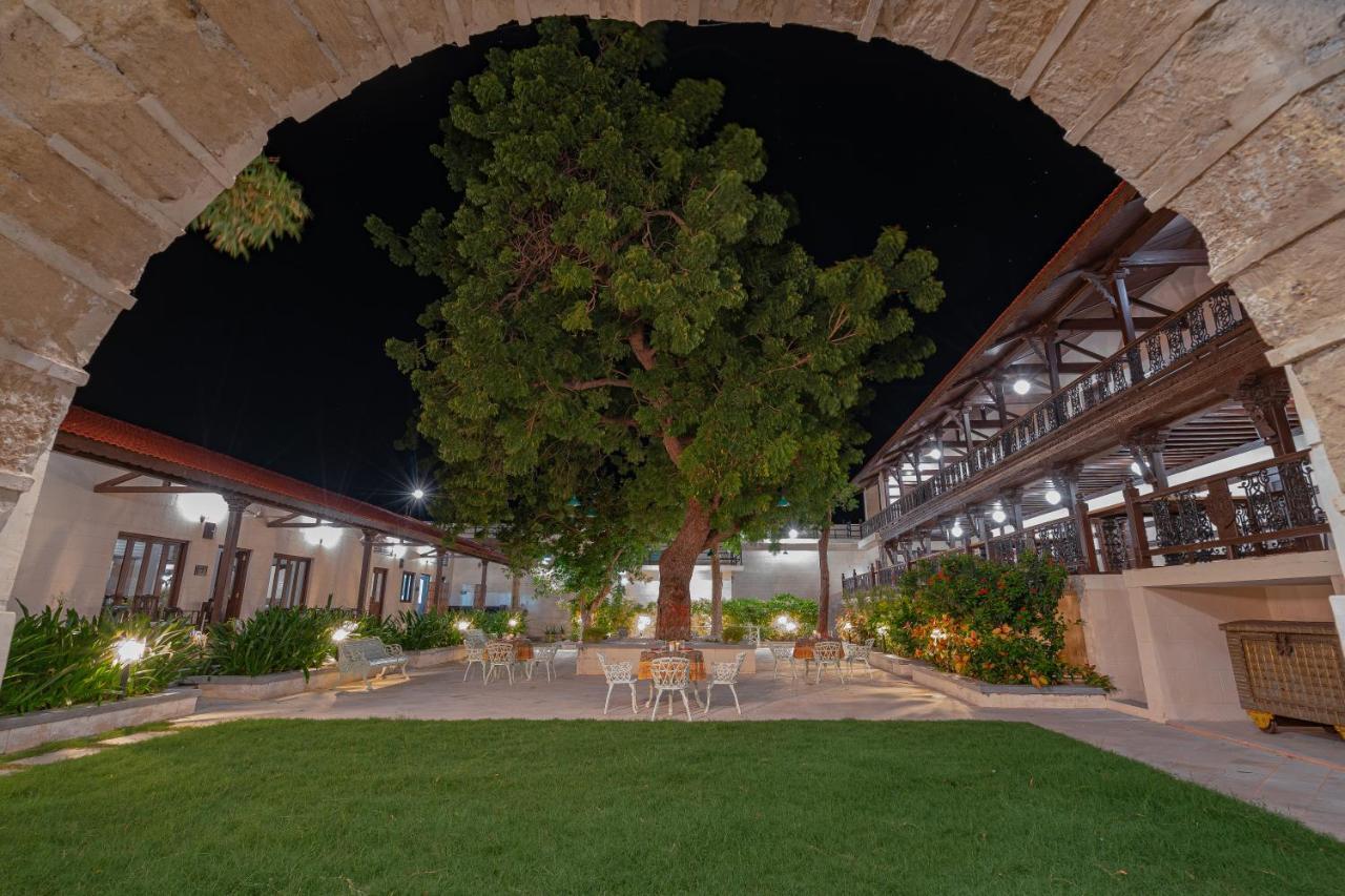 Tree Of Life Darbargadh Dared Hotel Bhavnagar Exterior photo